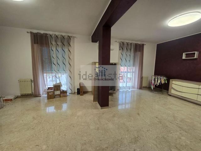 Appartamento in vendita di 127 m² in Via Italia