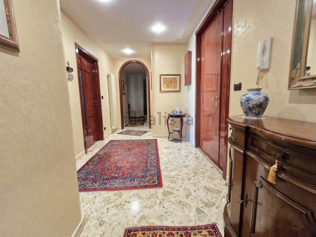 Appartamento in vendita di 127 m² in Via Ofanto, 4
