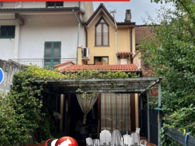 Appartamento in vendita di 127 m² in Via Martiri del Padule
