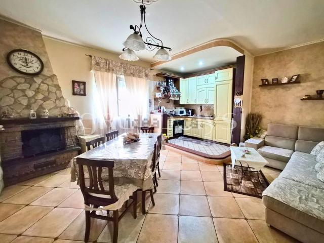 Appartamento in vendita di 127 m² in Via Napoli, 50