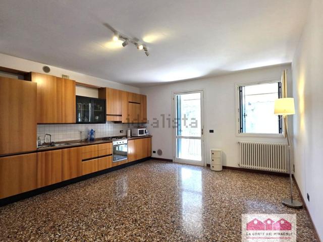 Appartamento in vendita di 127 m² in Via Nino Bixio