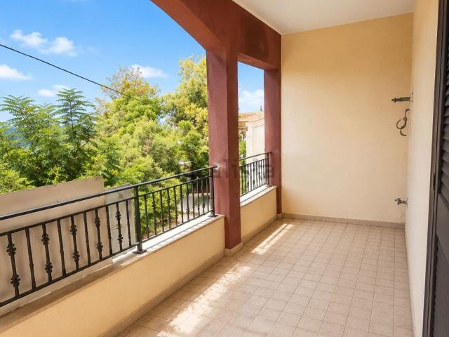 Appartamento in vendita di 127 m² in Via Senatore Pietro Pitrone, 220