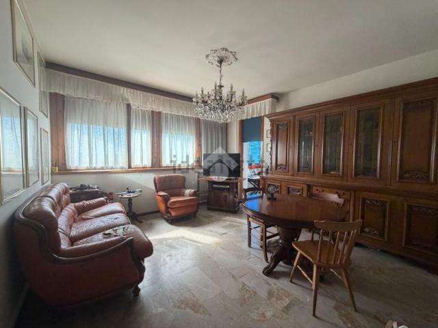 Appartamento in vendita di 127 m² in Via Wolfgang Goethe, 18