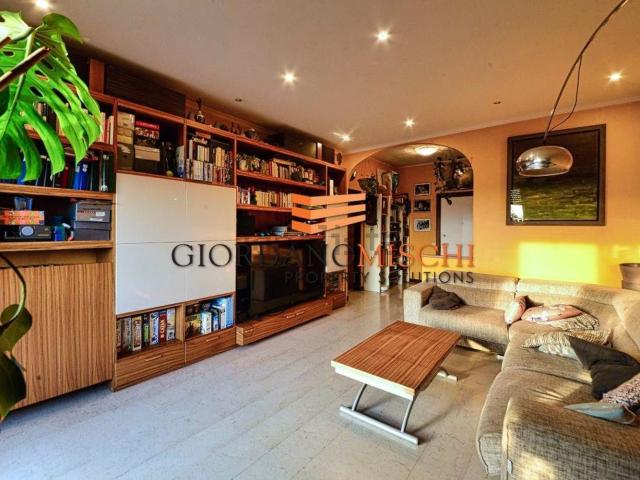 Appartamento in vendita di 127 m² in Via Umberto Biancamano, 4
