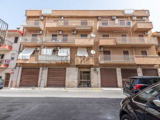 Appartamento in vendita di 127 m² in Via Ugo la Malfa