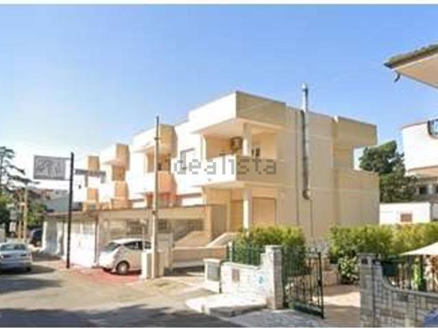 Appartamento in vendita di 127 m² in Viale Pitagora, 82