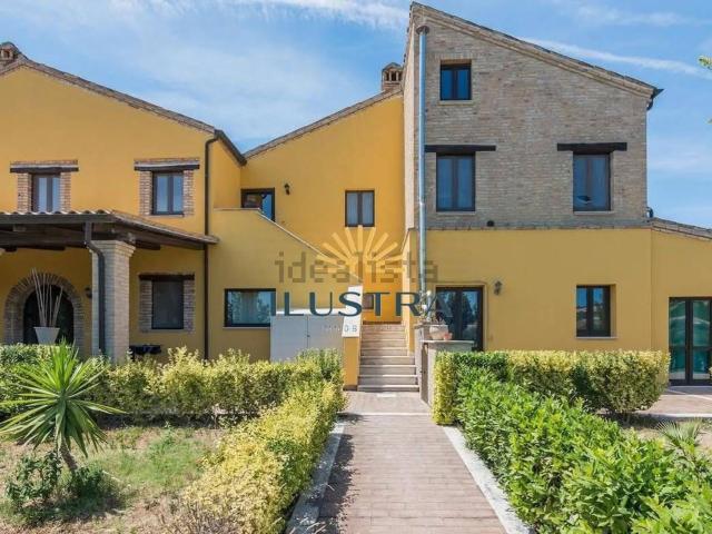 Appartamento in vendita di 127 m² in Contrada San Savino, 20