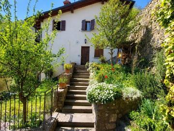 Appartamento in vendita di 127 m² in Frazione Presegno, 3