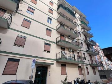 Appartamento in vendita di 127 m² in Largo Filadelfo Fichera, 7