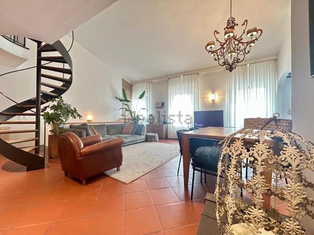 Appartamento in vendita di 127 m² in Piazza Leonardo da Vinci, 50059