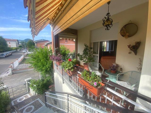 Appartamento in vendita di 128 m² in Via A. Canepari, 9