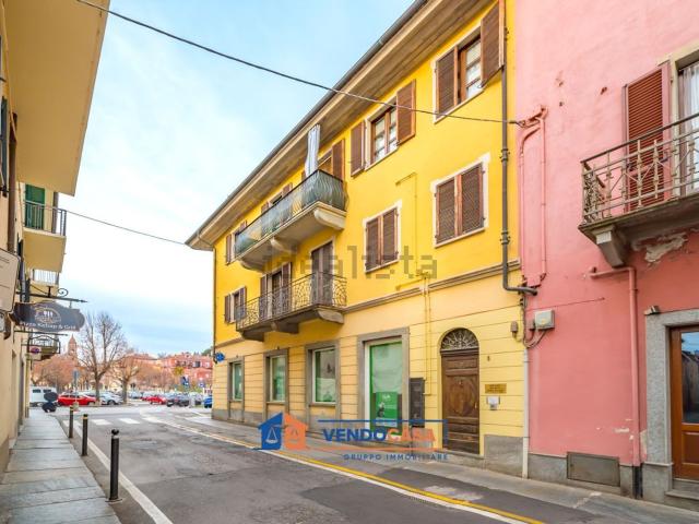 Appartamento in vendita di 128 m² in Via Alba, 5