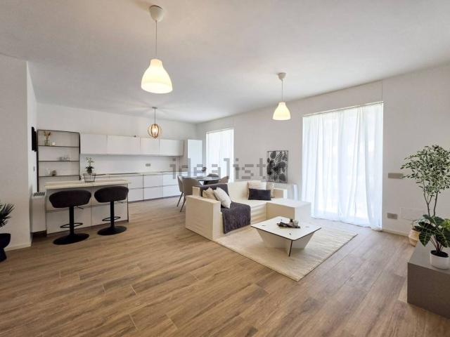 Appartamento in vendita di 128 m² in Via Alba Cortemilia, 86
