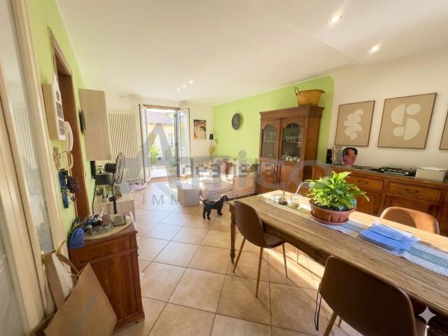 Appartamento in vendita di 128 m² in Via Alberto Mario, 17