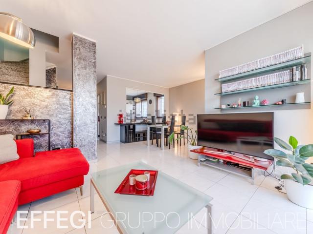 Appartamento in vendita di 128 m² in Via Aldo Moro, 6