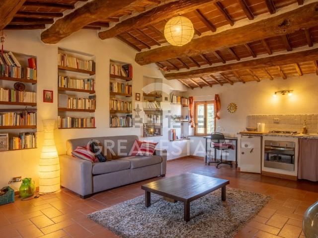 Appartamento in vendita di 128 m² in Via Bartocciami