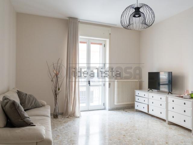 Appartamento in vendita di 128 m² in Via G. Carcano
