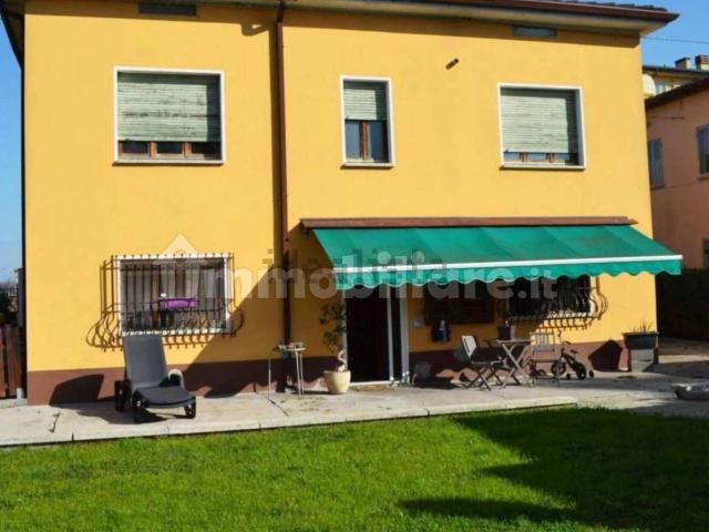 Appartamento in vendita di 128 m² in Via G. Fontana, 21