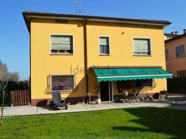 Appartamento in vendita di 128 m² in Via G. Fontana, 21