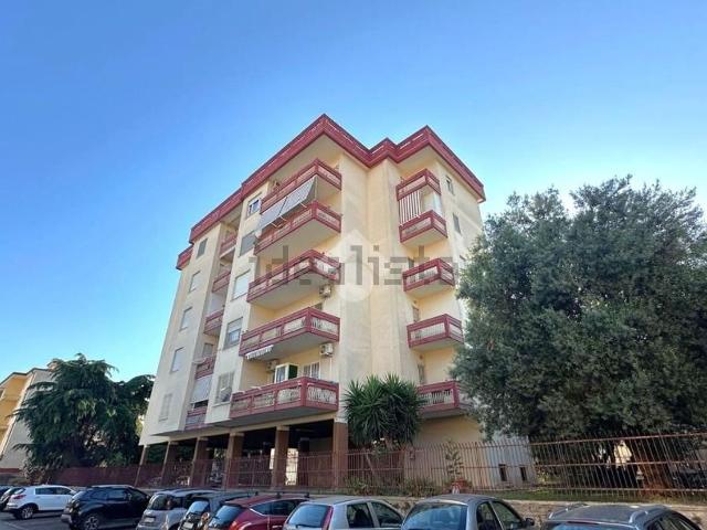 Appartamento in vendita di 128 m² in Via Giuseppe Avezzana, 116