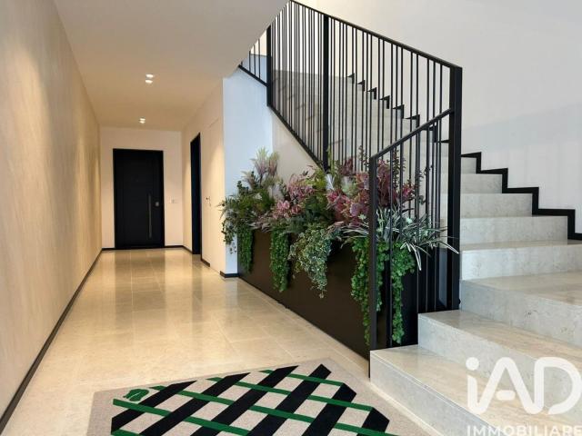 Appartamento in vendita di 128 m² in Via Europa