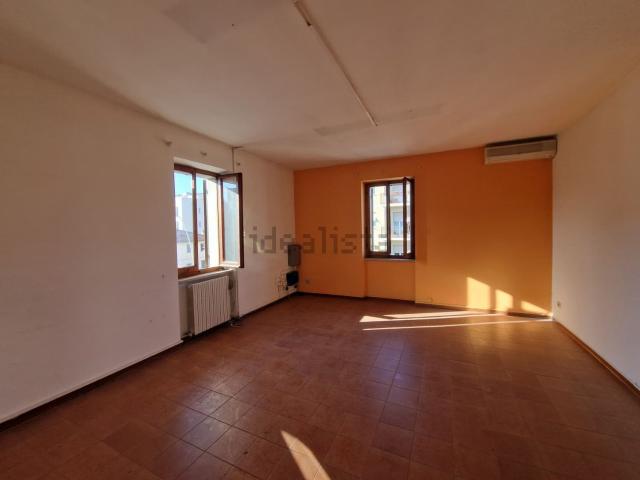 Appartamento in vendita di 128 m² in Via Guglielmo Marconi