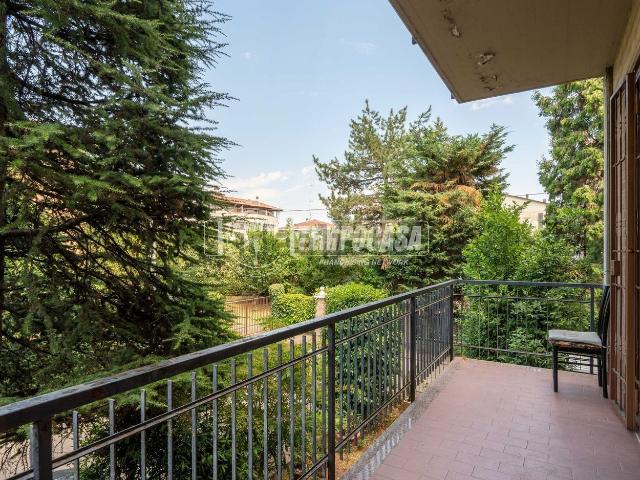 Appartamento in vendita di 128 m² in Via Donatello