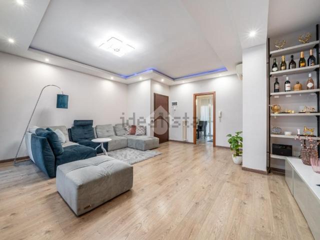 Appartamento in vendita di 128 m² in Via Daniele Fontana, 19