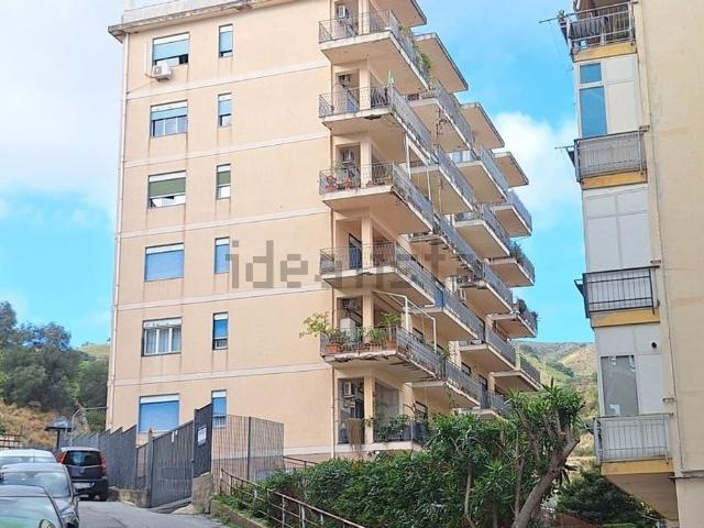 Appartamento in vendita di 128 m² in Via dei Fiori, 1