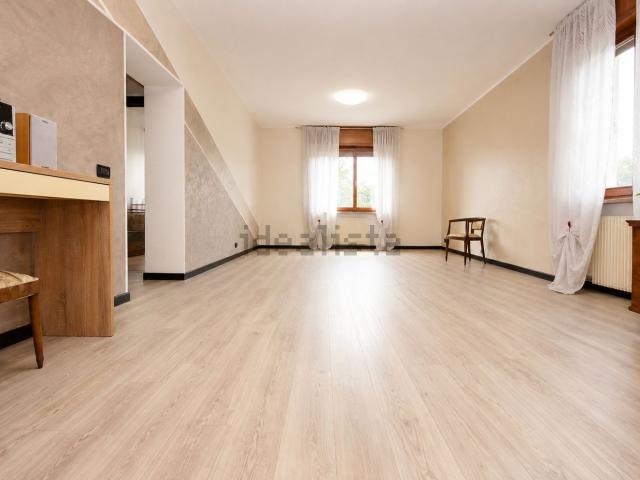 Appartamento in vendita di 128 m² in Via del Muzzi
