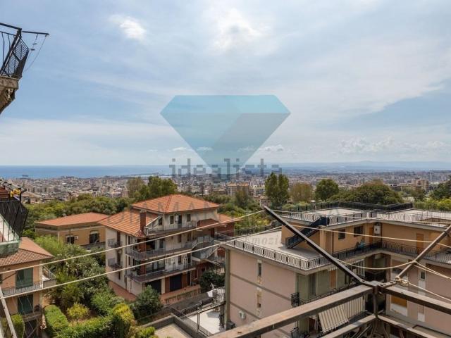 Appartamento in vendita di 128 m² in Via del Bosco, 54
