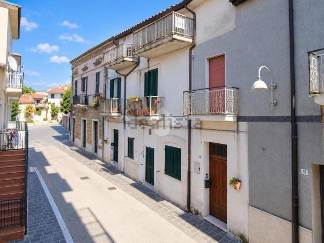 Appartamento in vendita di 128 m² in Via del Corso, 6