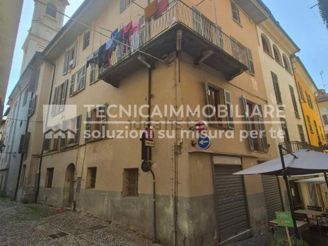 Appartamento in vendita di 128 m² in Via della Funicolare, 3
