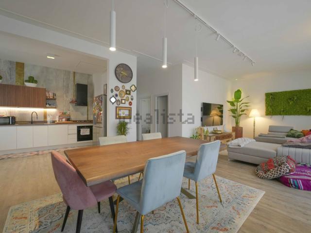 Appartamento in vendita di 128 m² in Via delle Nazioni, 66