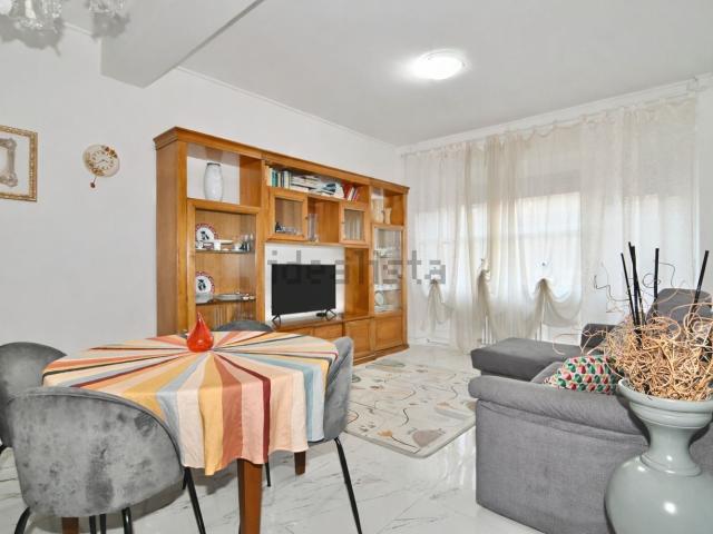 Appartamento in vendita di 128 m² in Via Fratelli D&apos Italia, 3