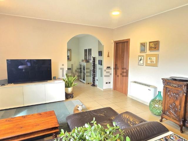 Appartamento in vendita di 128 m² in Via Mameli