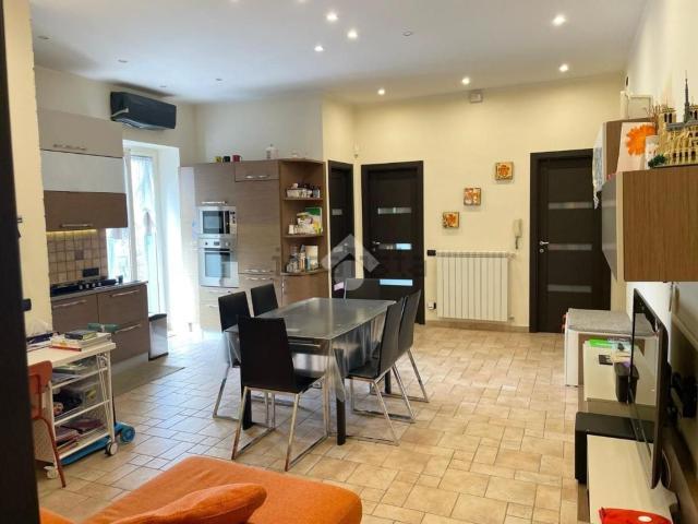 Appartamento in vendita di 128 m² in Via Mandroni, 7