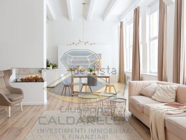 Appartamento in vendita di 128 m² in Via Megara