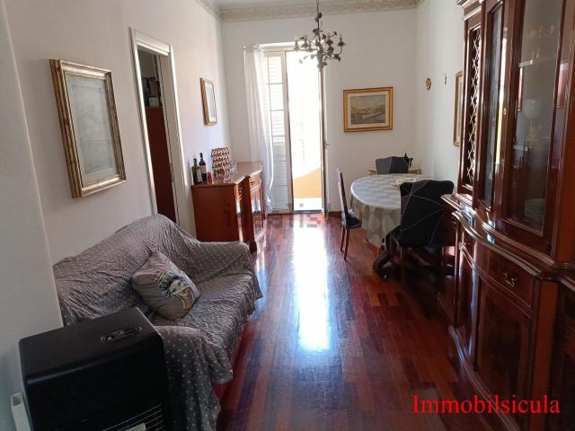 Appartamento in vendita di 128 m² in Via Napoli, 44