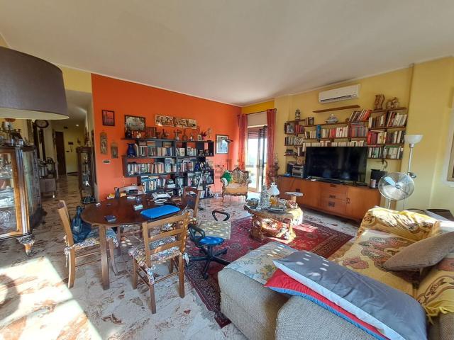 Appartamento in vendita di 128 m² in Via Nizzeti, 22