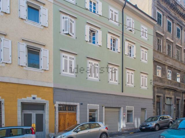 Appartamento in vendita di 128 m² in Via Santi Martiri, 4