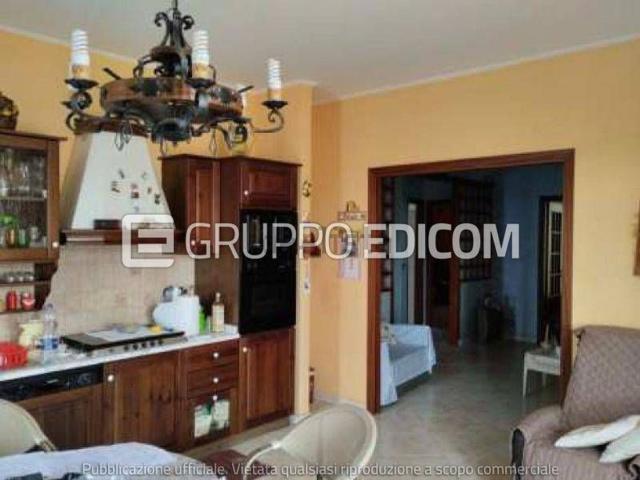 Appartamento in vendita di 128 m² in Via Senatore P. Pitrone