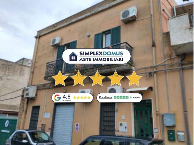 Appartamento in vendita di 128 m² in Via Senatore P. Pitrone