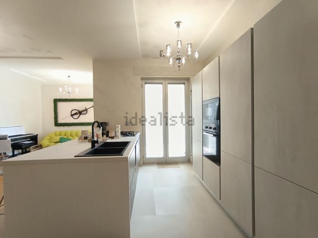 Appartamento in vendita di 128 m² in Via Starza del Conte, 15