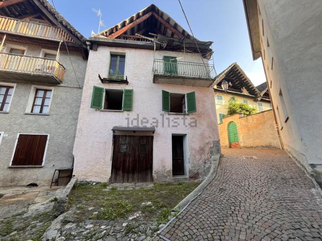 Appartamento in vendita di 128 m² in Via Superiore, 37
