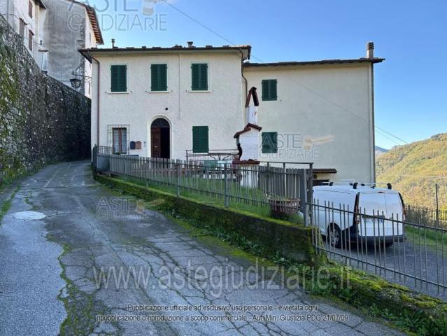 Appartamento in vendita di 128 m² in Via Pacini, 59