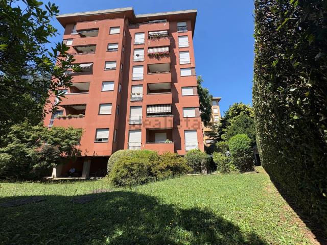 Appartamento in vendita di 128 m² in Via Padre Igino Lega, 51