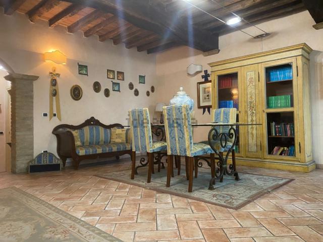 Appartamento in vendita di 128 m² in Via Pallavicino