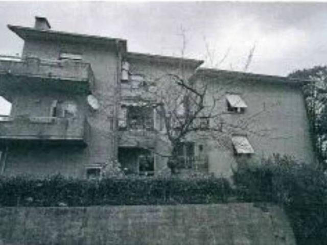 Appartamento in vendita di 128 m² in Via Puccini, 11