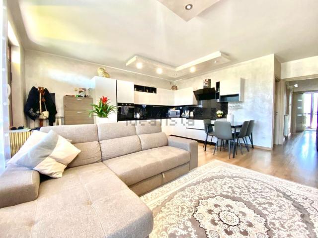 Appartamento in vendita di 128 m² in Via Roma